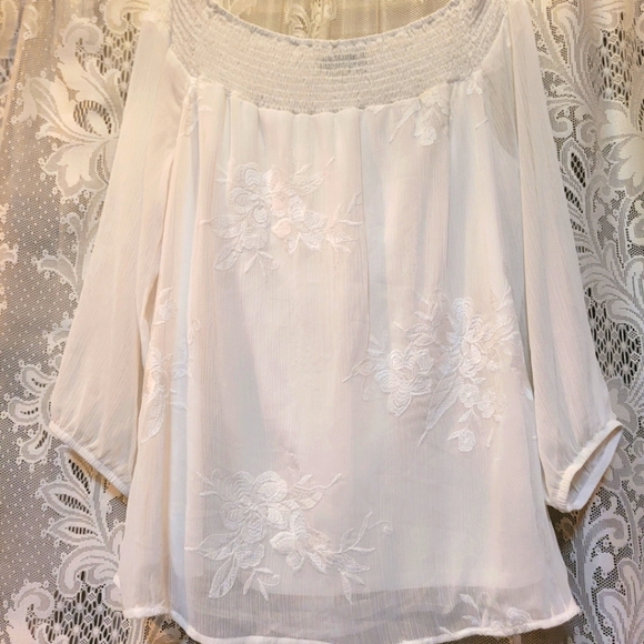 AB Studio Womens SizeXL Off The Shoulder WhiteChiffon Floral Embroidered Blouse - Picture 1 of 7